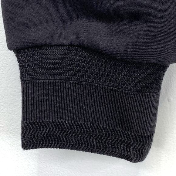 Wilsons Cropped Sweatshirt Wms Sz XS/S Gray Brown Faux Leather Logo Sportswear - Picture 7 of 13